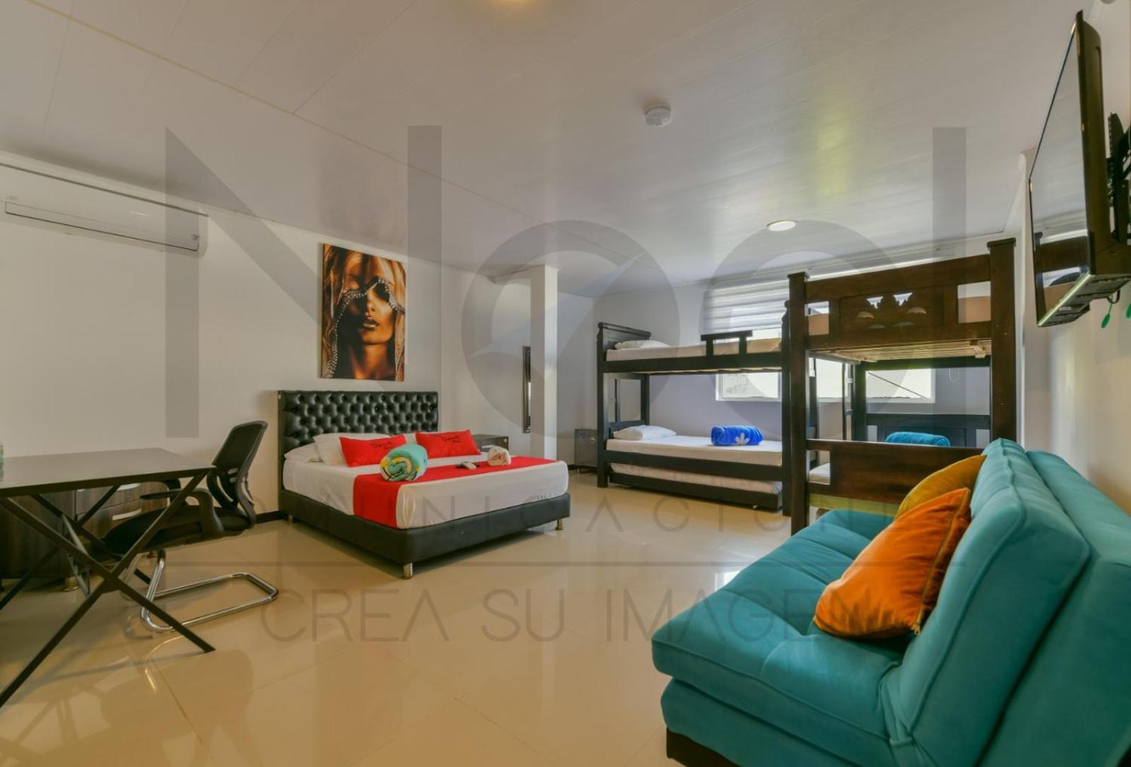 Hospedagem domiciliar Galyrod House