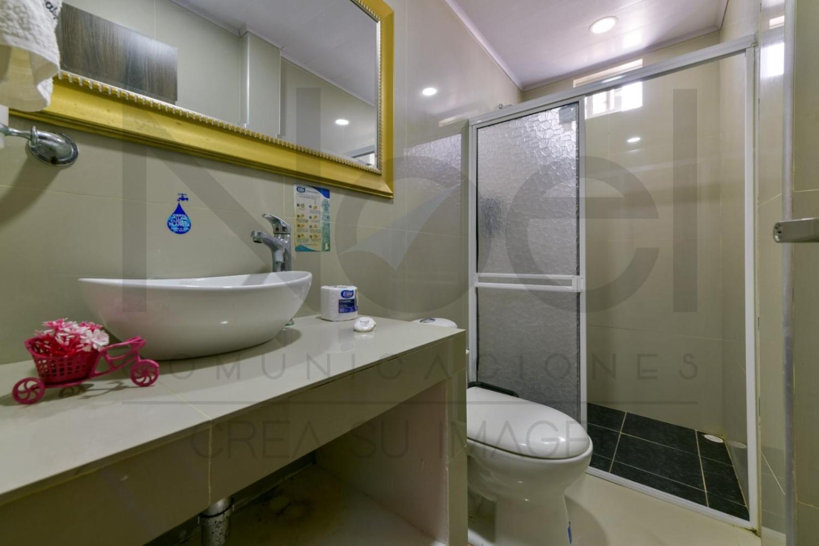Hospedagem domiciliar Galyrod House *